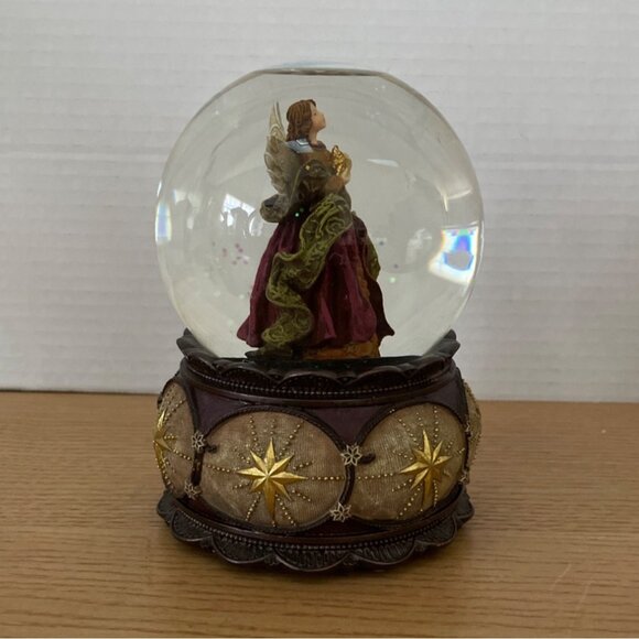 San Francisco Music Box Angel w Star Roses Water Snow Globe The First Noel VIDEO - Picture 4 of 9
